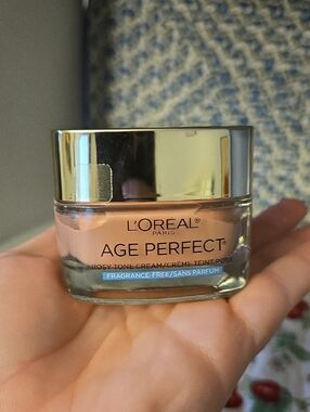 L'Oréal Age Perfect Rosy Tone Cream - Pink 1.7 Oz 48g
